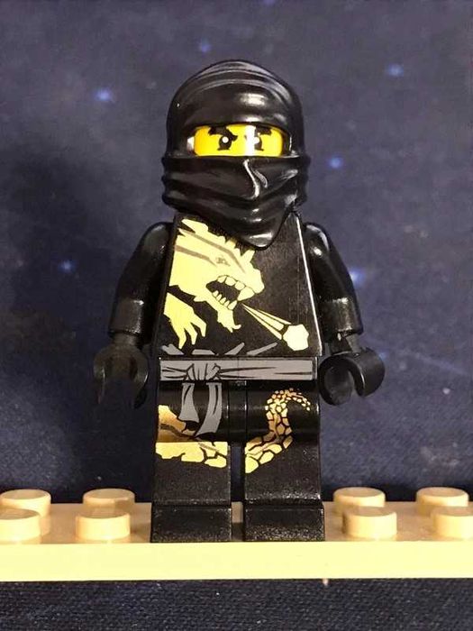 Cole Dx LEGO Ninjago Minifigure njo015
