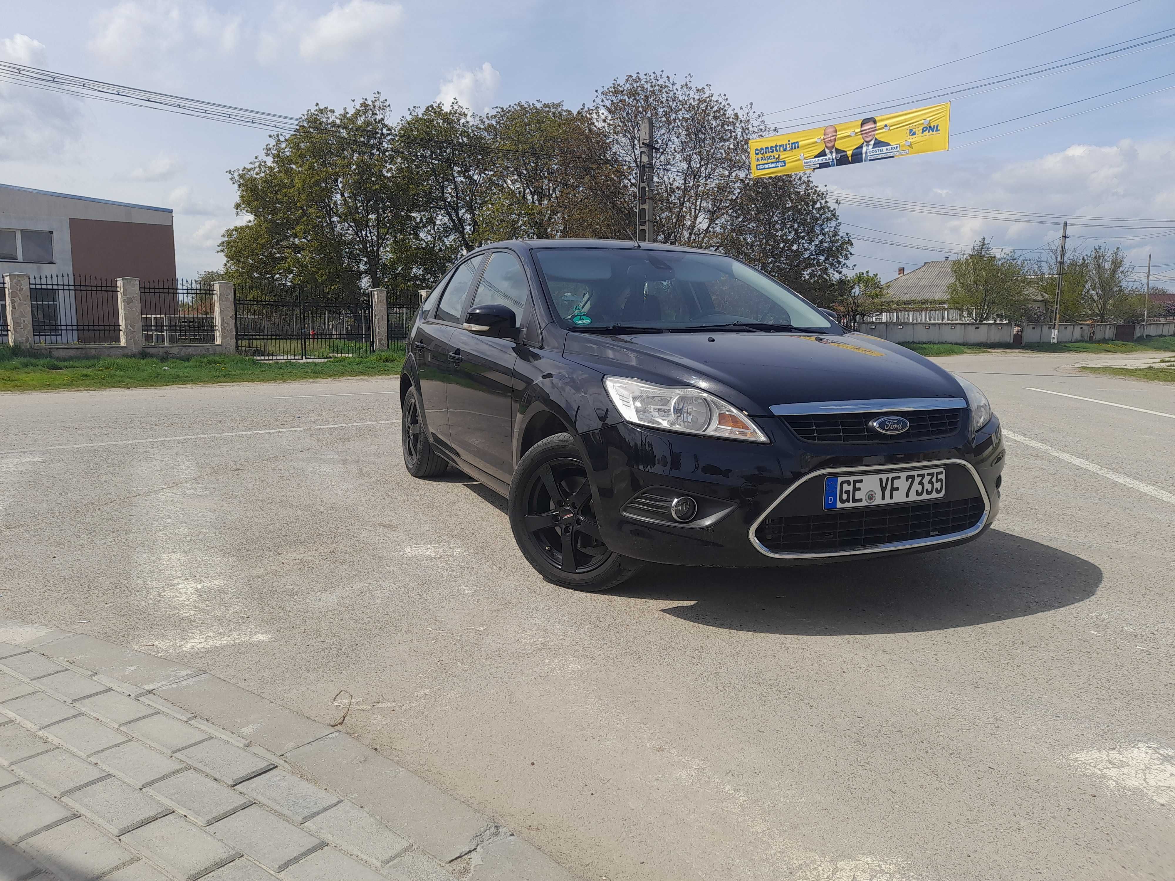 VÂND Ford focus 1.4 benzină