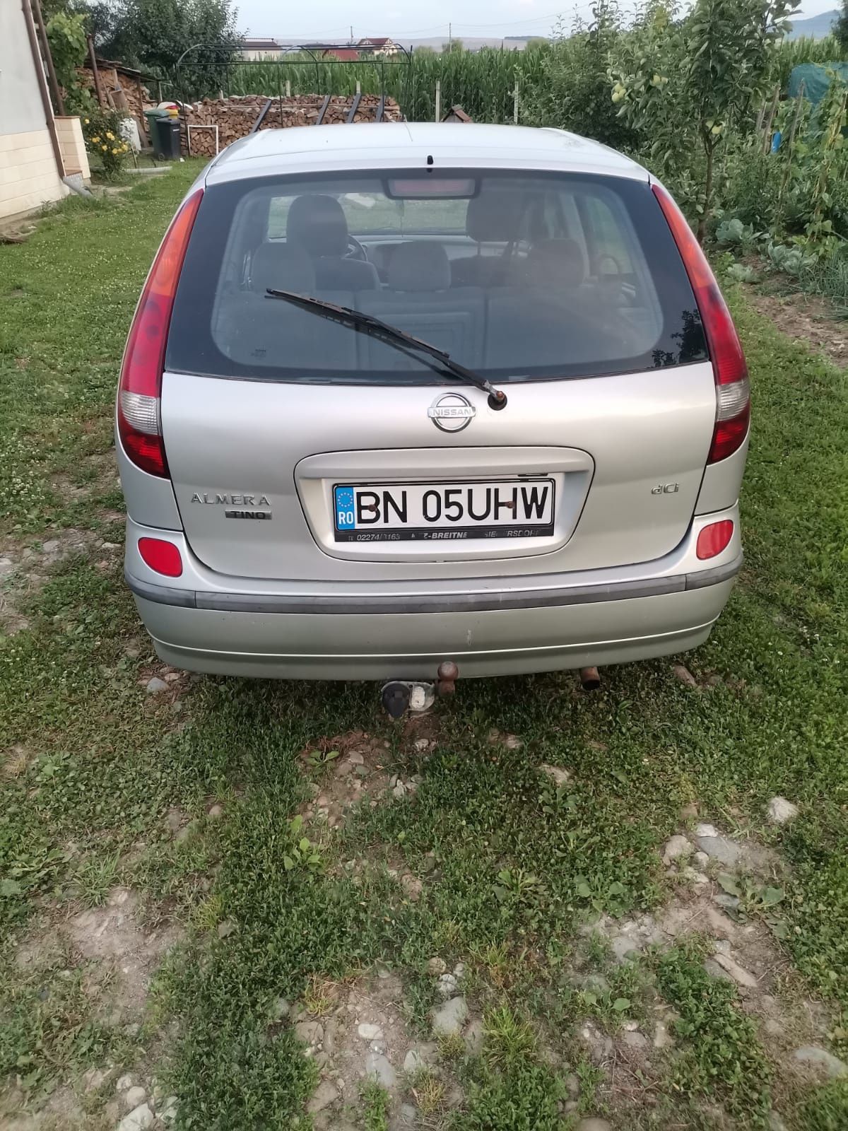 Vand Nissan Almera Tino