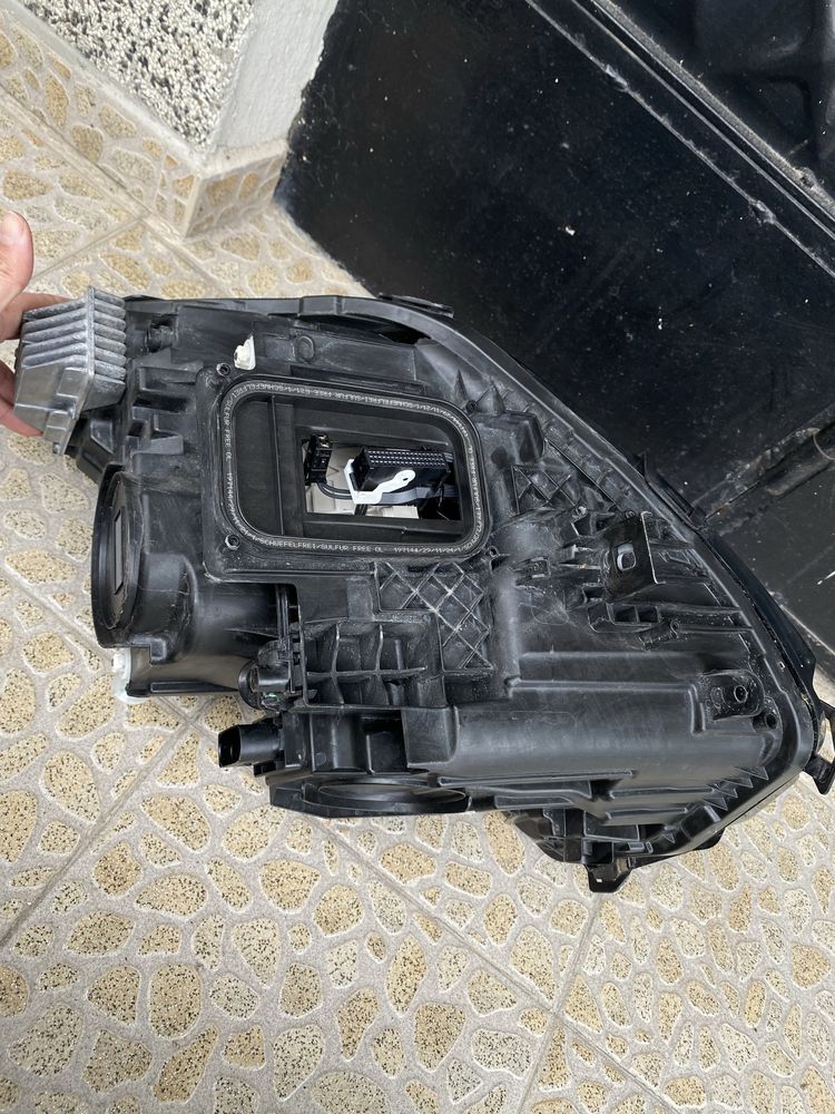 Десен фар far за Мерцедес Mercedes EQA EQB W243