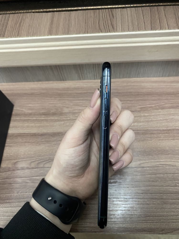 Срочно продам Iphone 11 pro 64 гб