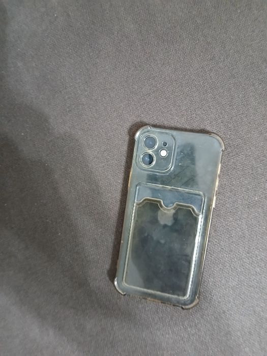 Vand Iphone 12,an fabricatie 2022