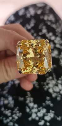 Массивный золотой перстень,кольцо.желтое золото  585