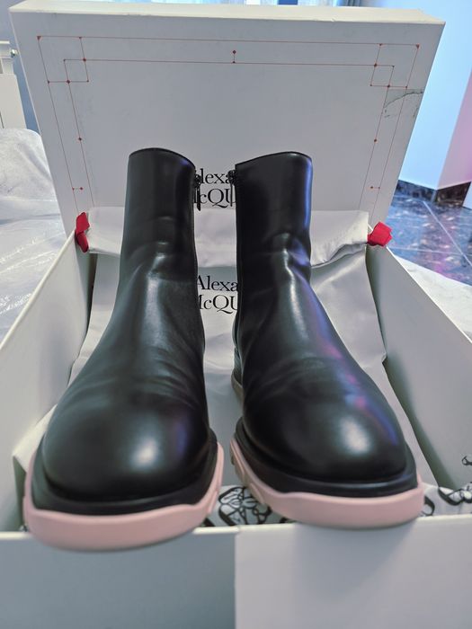 Cizme pentru barbati Alexander McQueen autentic 100%
