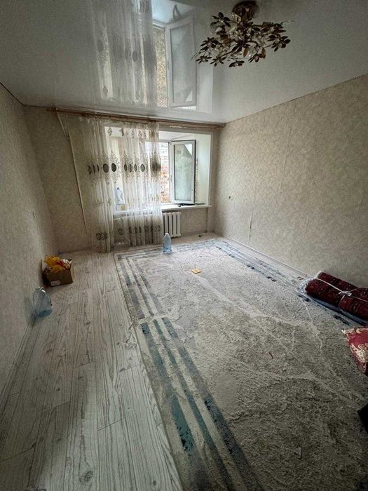 Продаётся 1 ком квартира в 7 мкрн, ул. Сандригайло 72, 5,5 мил!