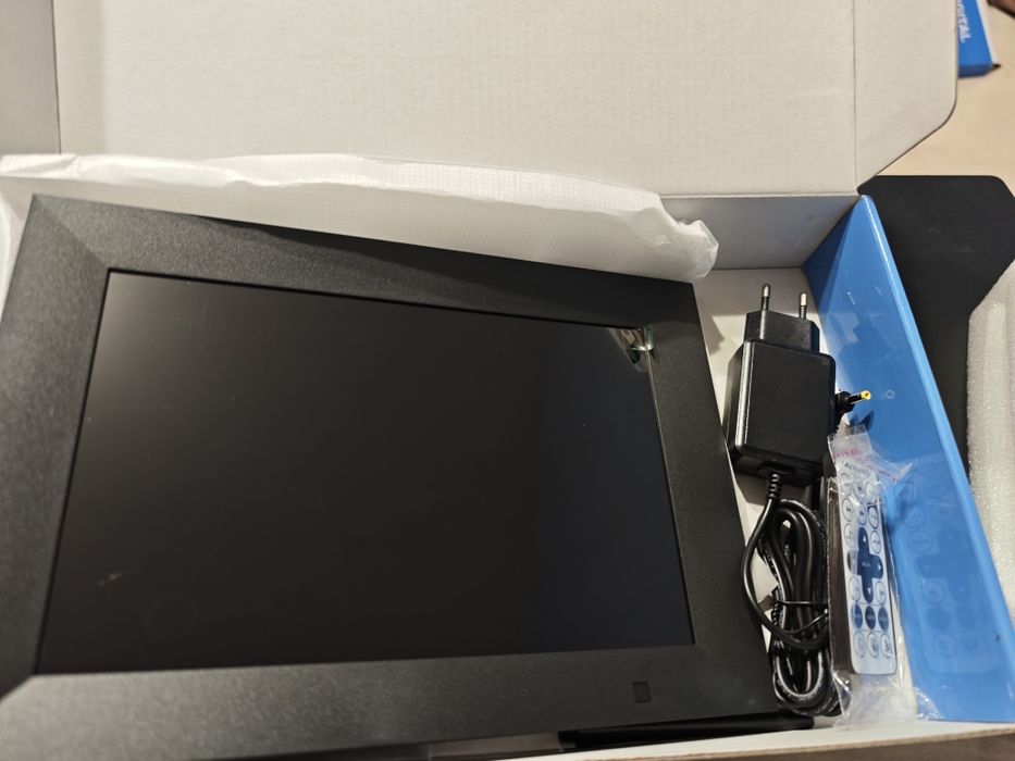 дигитална фоторамка 10 инча