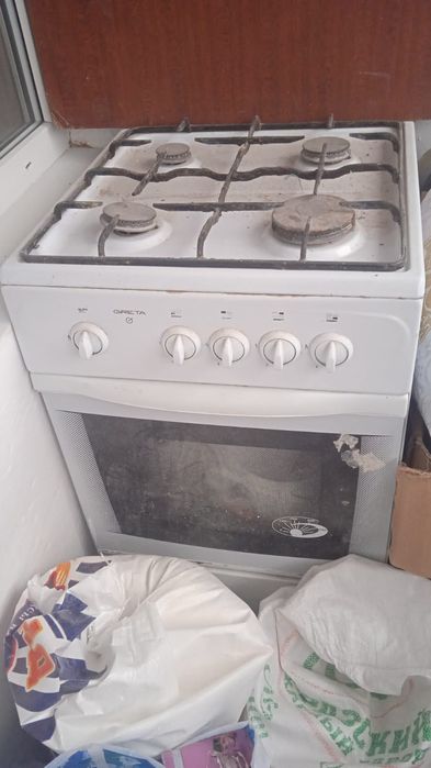 Продам газ плиту