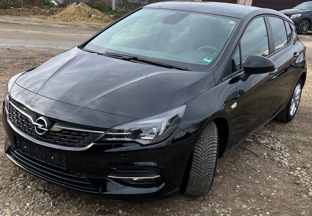 Opel Astra 1.2 Benzină