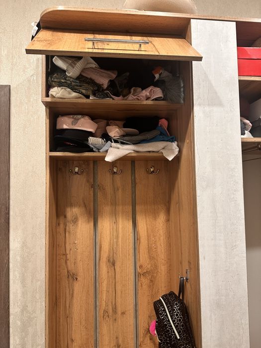 Шкаф прихожая под дерево