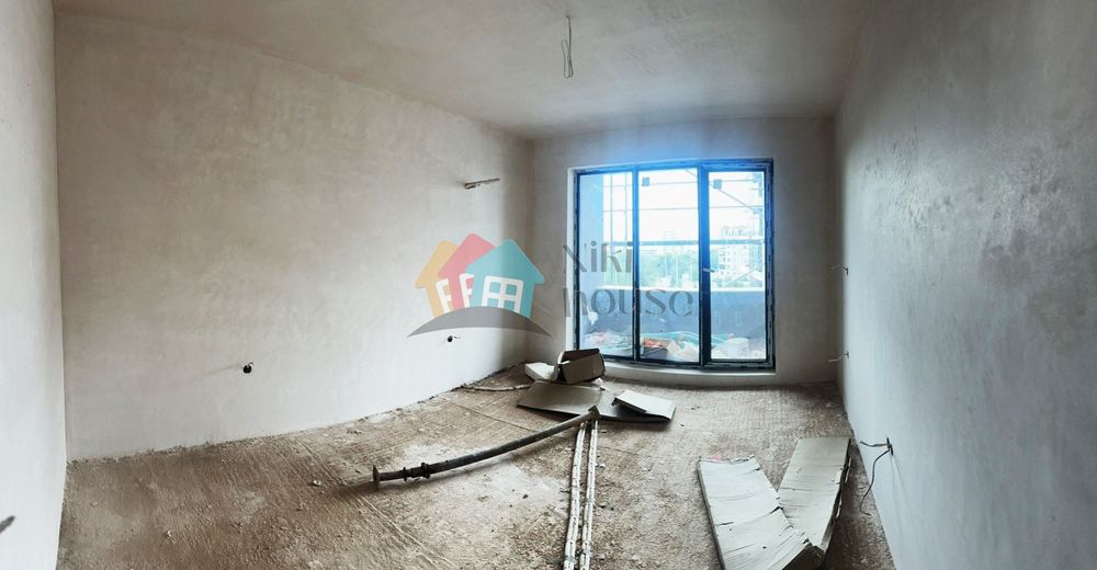 Продава се Тристаен апартамент в Варна, Възраждане 4 - 123 кв.м за 2000 €/кв.м - Снимка #7