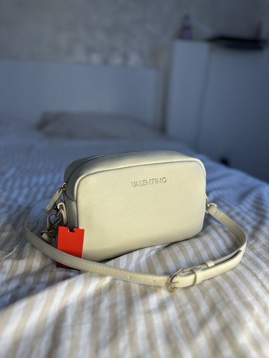 geanta originala valentino noua cu eticheta