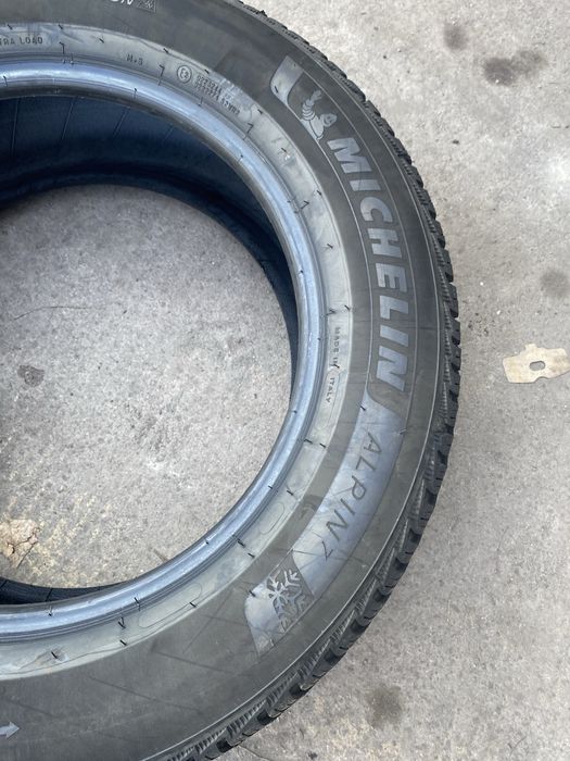 2 бр 215/60/16 Michelin Alpin 7