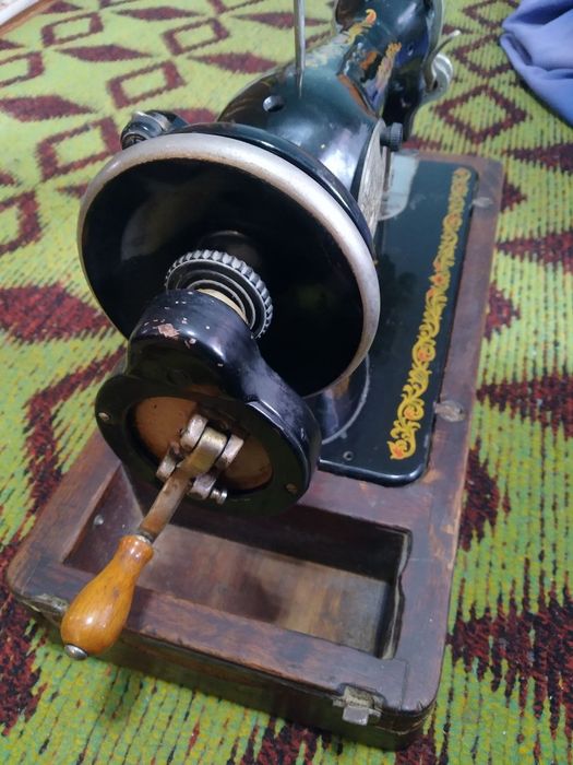 Швейная машинка,тикиш мощина