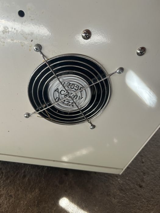 Stabilizator de tensiune automat  monofazat