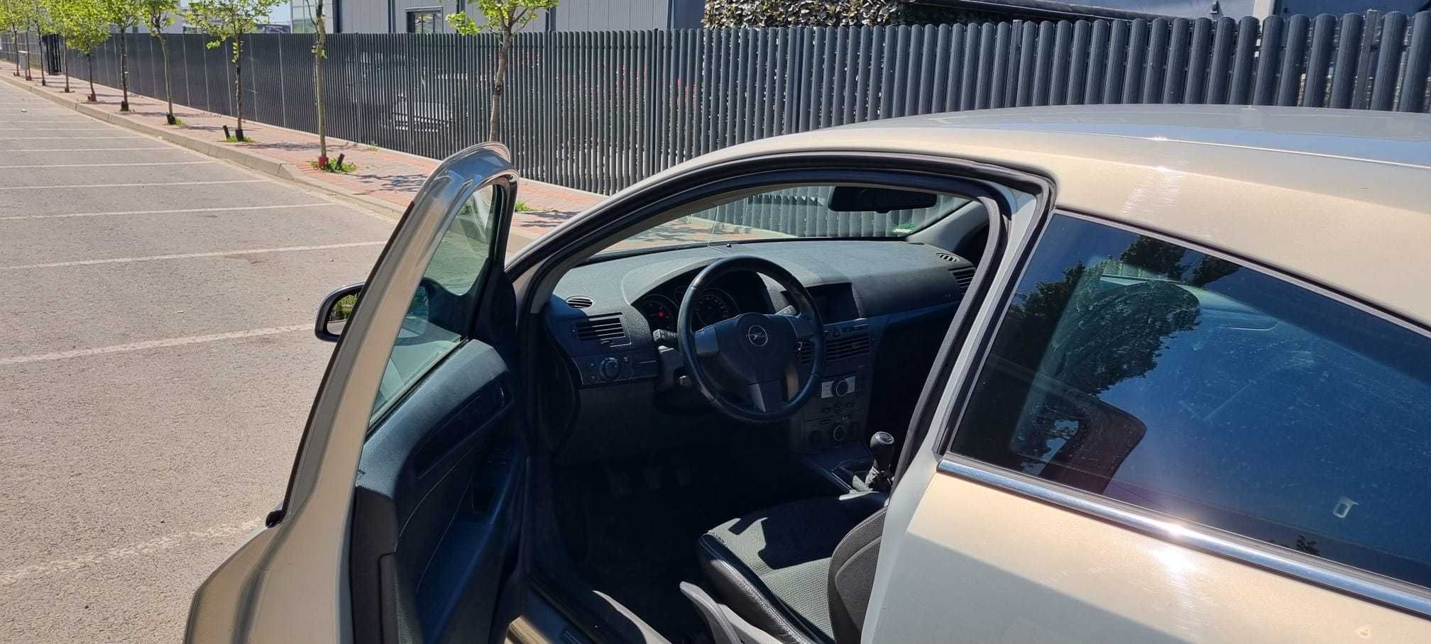 De vanzare Opel Astra GTC