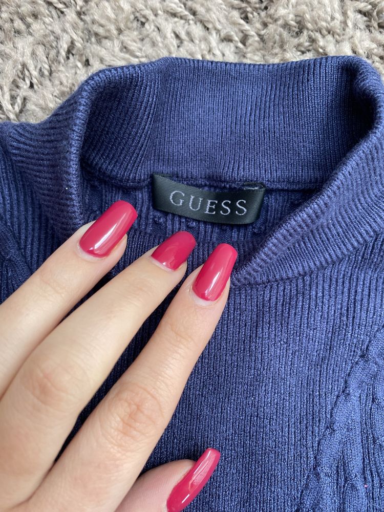 Пуловер Guess