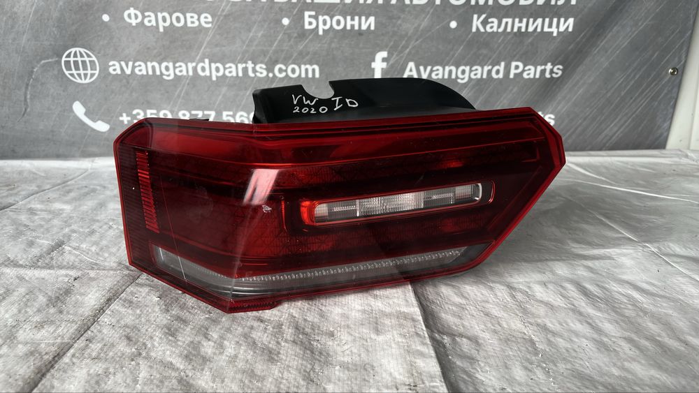 Ляв и десен стоп VW ID3 2020
