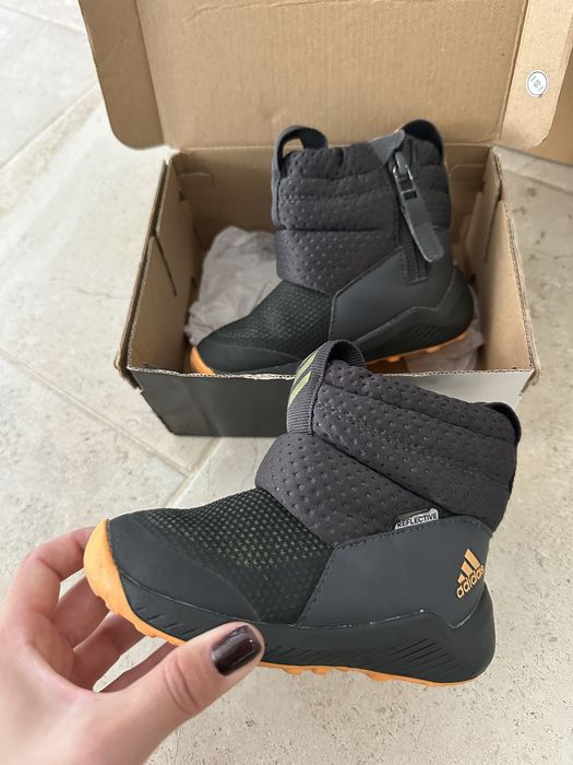 Ботушки Adidas 22 размер