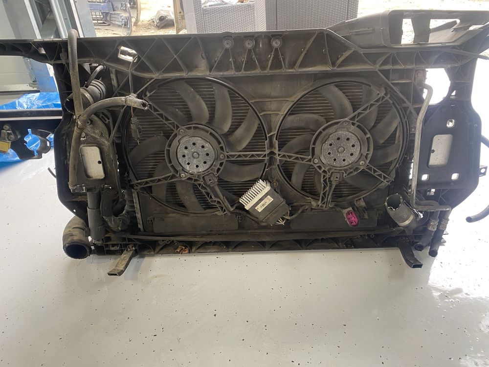 Trager complet Audi A4 B8 2.7 3.0 TDI automat radiator armătură bară