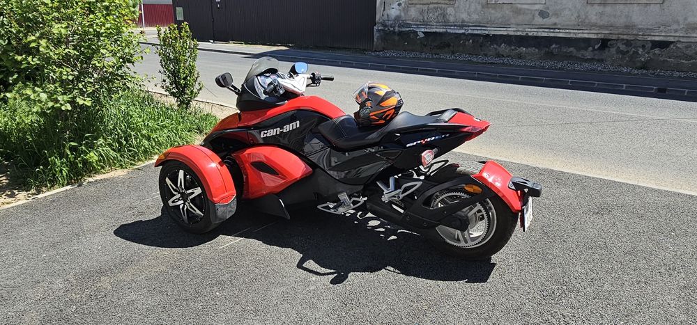 Can Am Spyder Bombardier