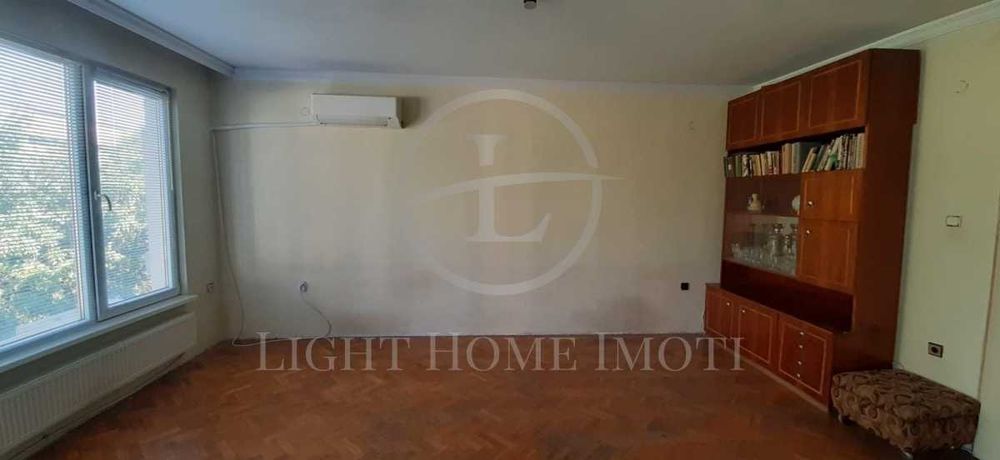 Продава се Тристаен апартамент в Пловдив, Каменица 1 - 112 кв.м за 1536 €/кв.м - Снимка #6