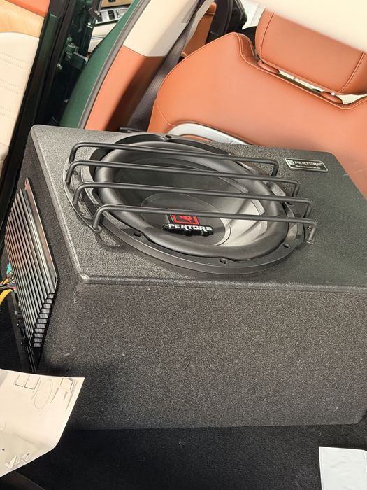 сабвуфер petros идеальном состоянии как новые