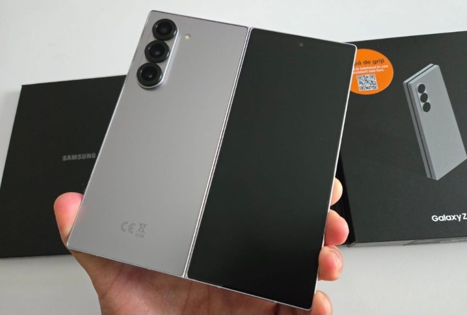 Samsung Z Fold 6 256gb 10/10