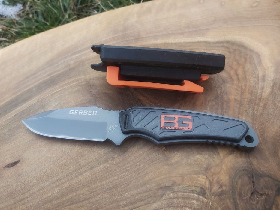 Компактен тактически нож GERBER Bear Grylls с кания