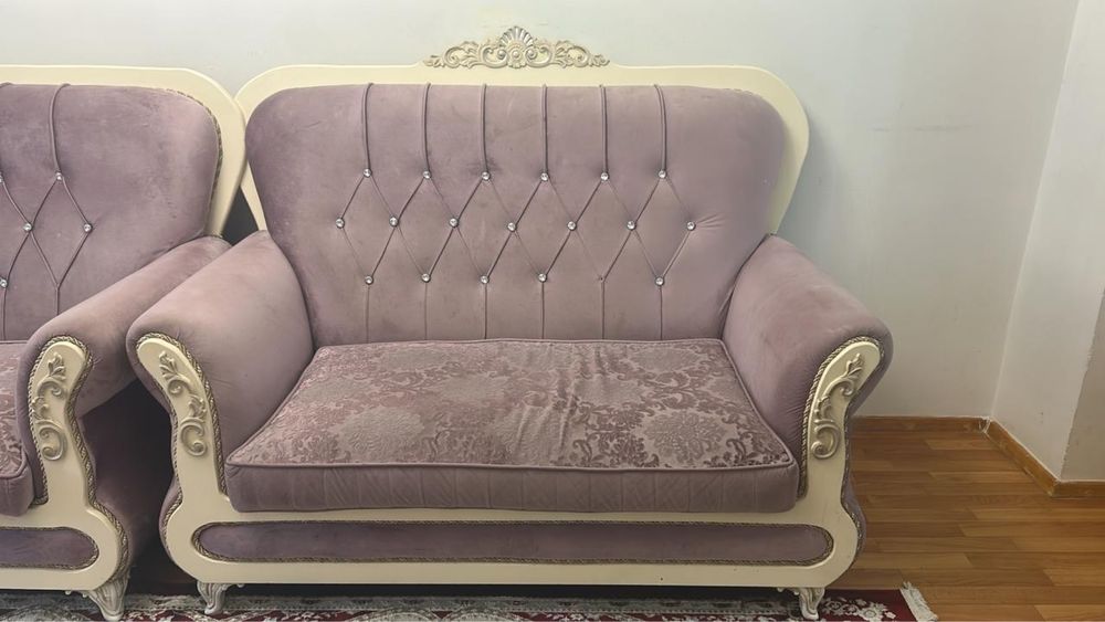 Продам диван с креслом