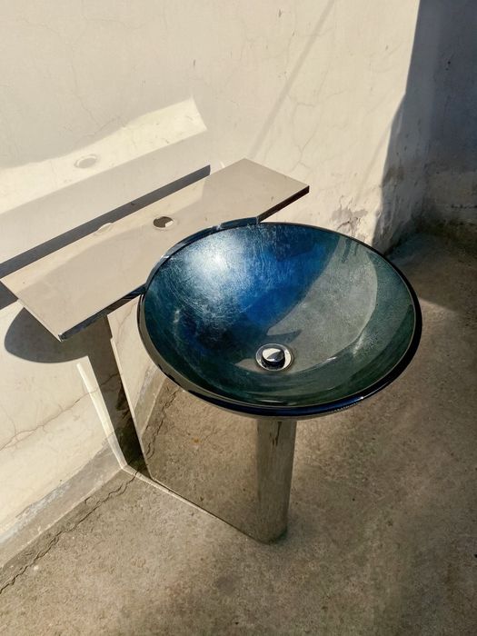 Раковина новая, стеклянная чаша