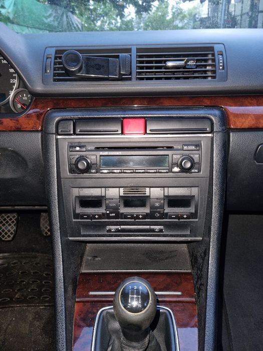 Audi A4 B6 cutie defectă