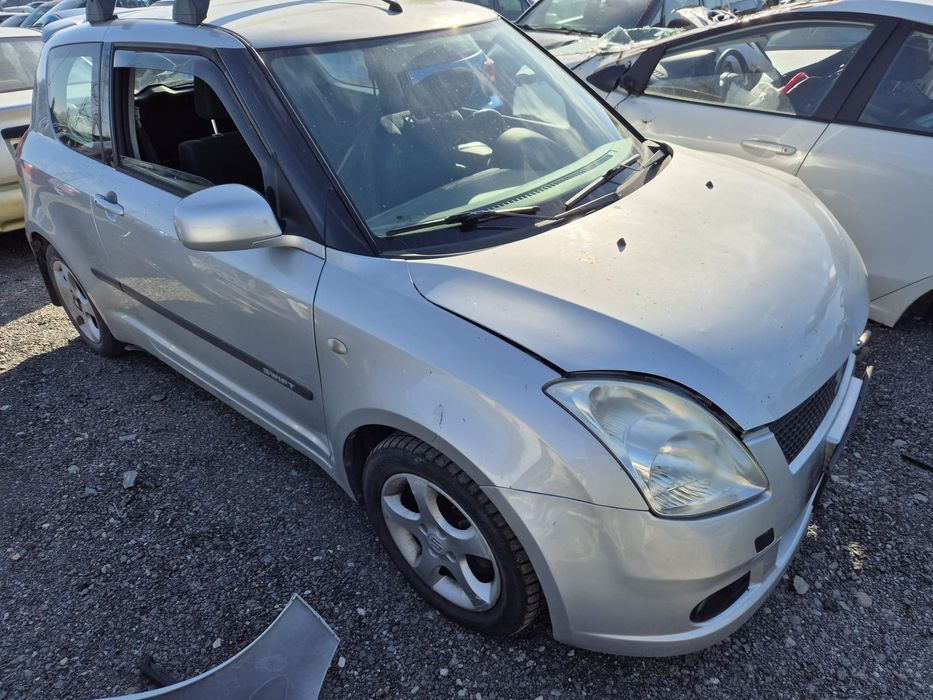 Dezmembram Suzuki Swift, an 2007, 1.3 benzina, cutie manuala