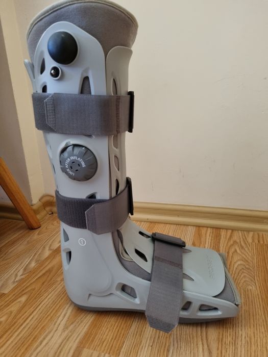 Cizma de imobilizare DonJoy Aircast Standard, marime L (43-47)