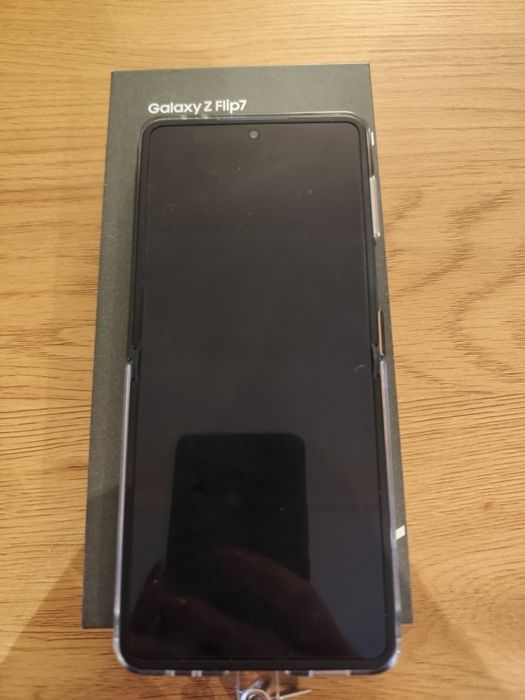 Samsung Z Flip 7 256 gb