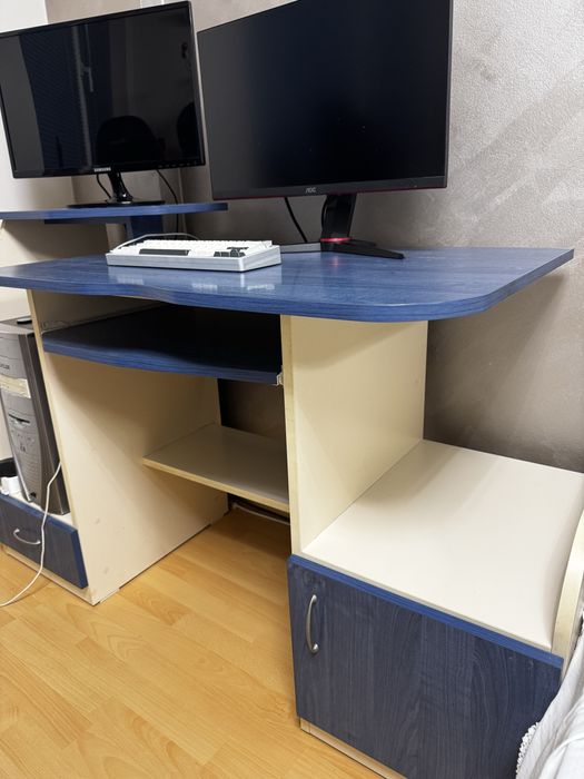 Двуцветно Бюро (синьо и бежаво)