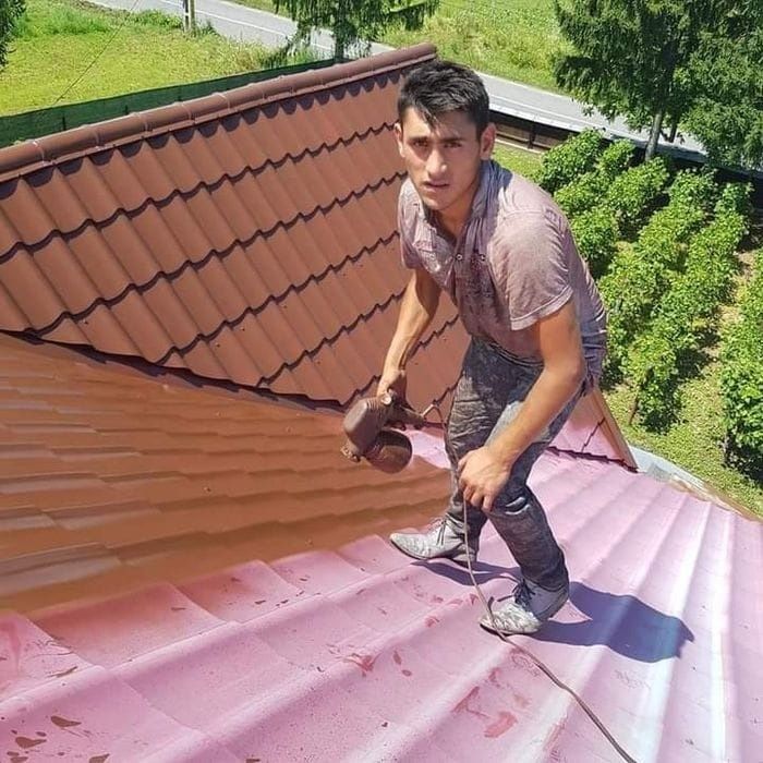 Vopsim orice tip de tablă pe acoperisuri la case/vile/biserici, struct