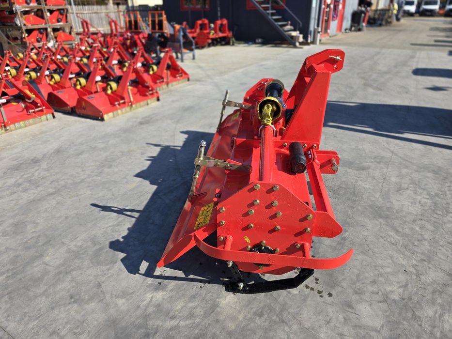 Freza de pământ agricola 2m masa de lucru Noua