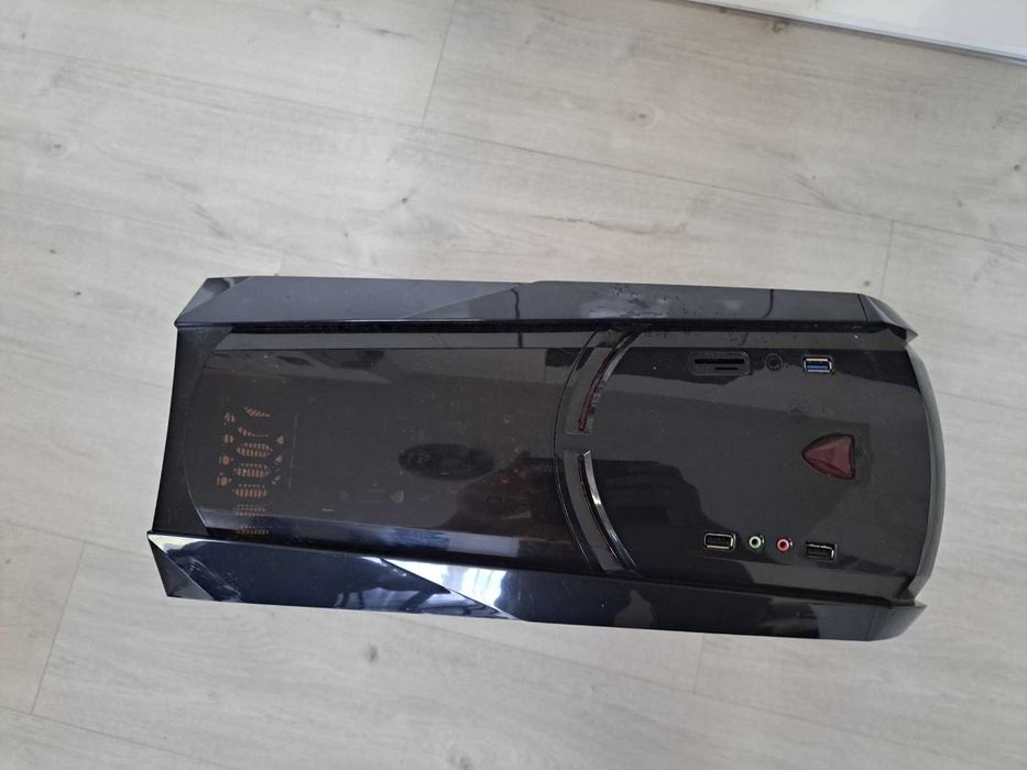 геймърски настолен компютър