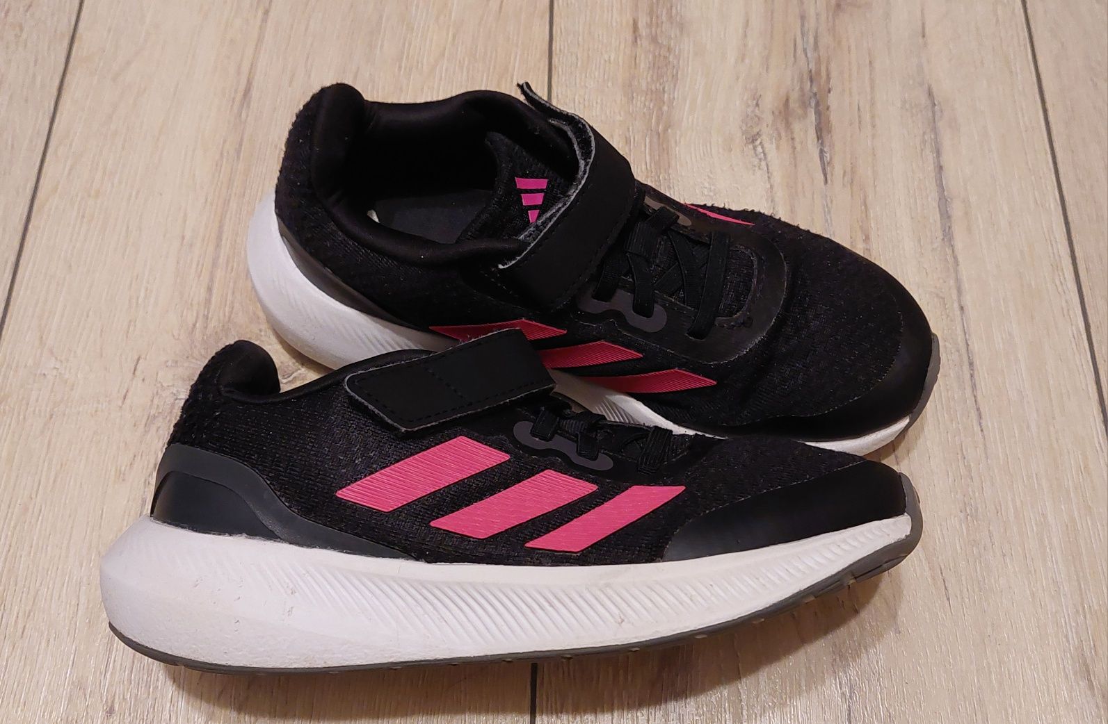 Детски маратонки Adidas - 33 размер