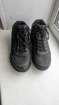 Черные зимние туфли