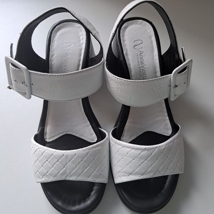 Sandale piele naturală mărimea 37