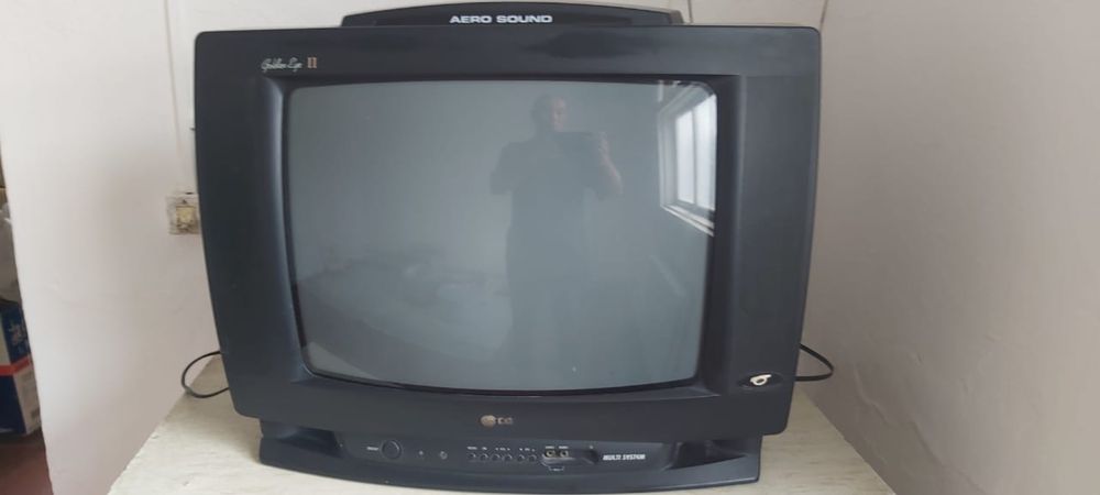 телевизор LG 7000тг