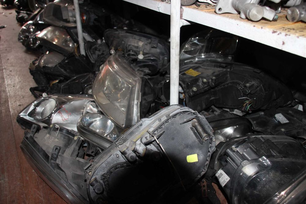 фар / фарове втора употреба за автомобили