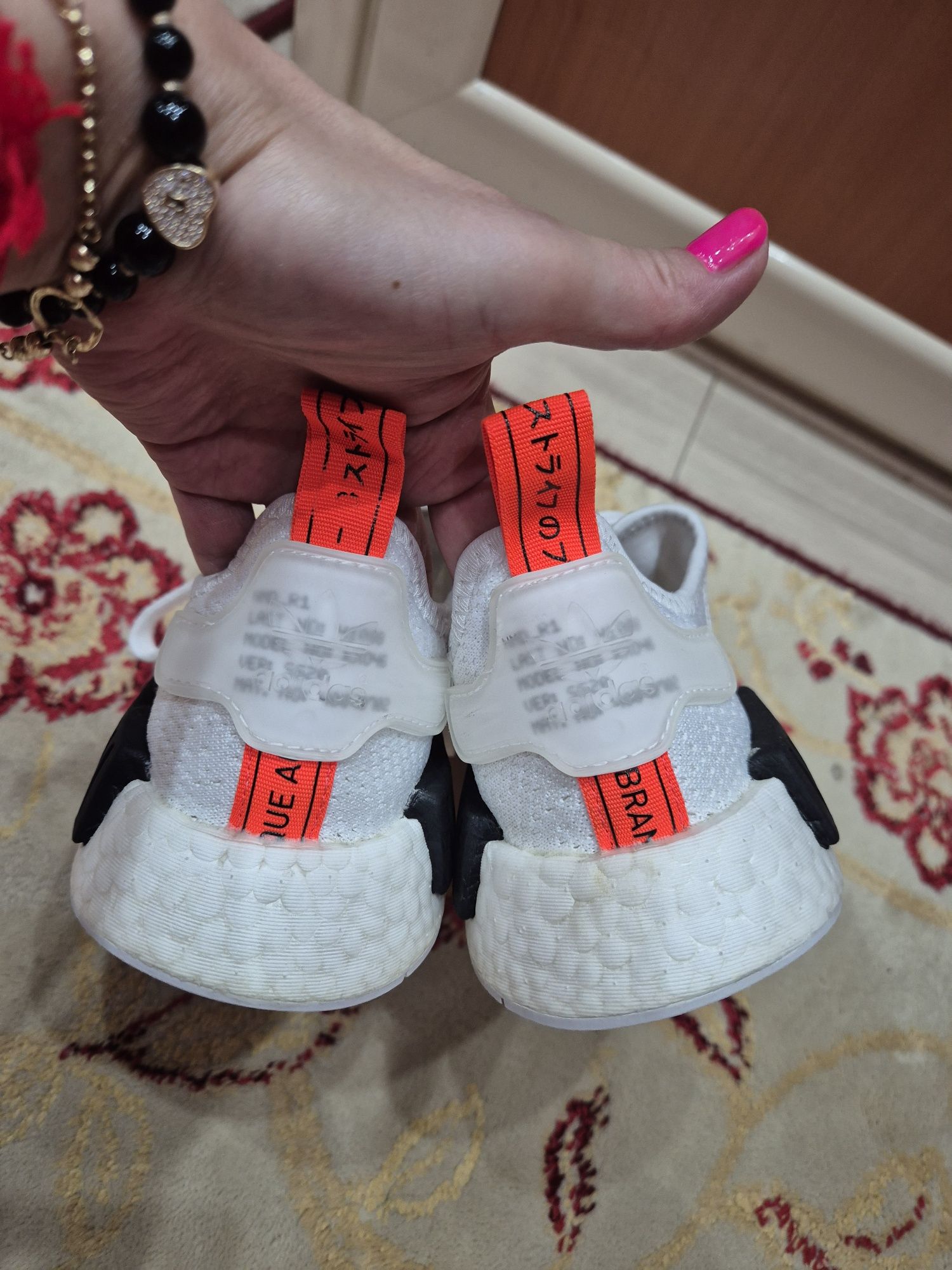 Дамски маратонки Adidas 37,5 номер