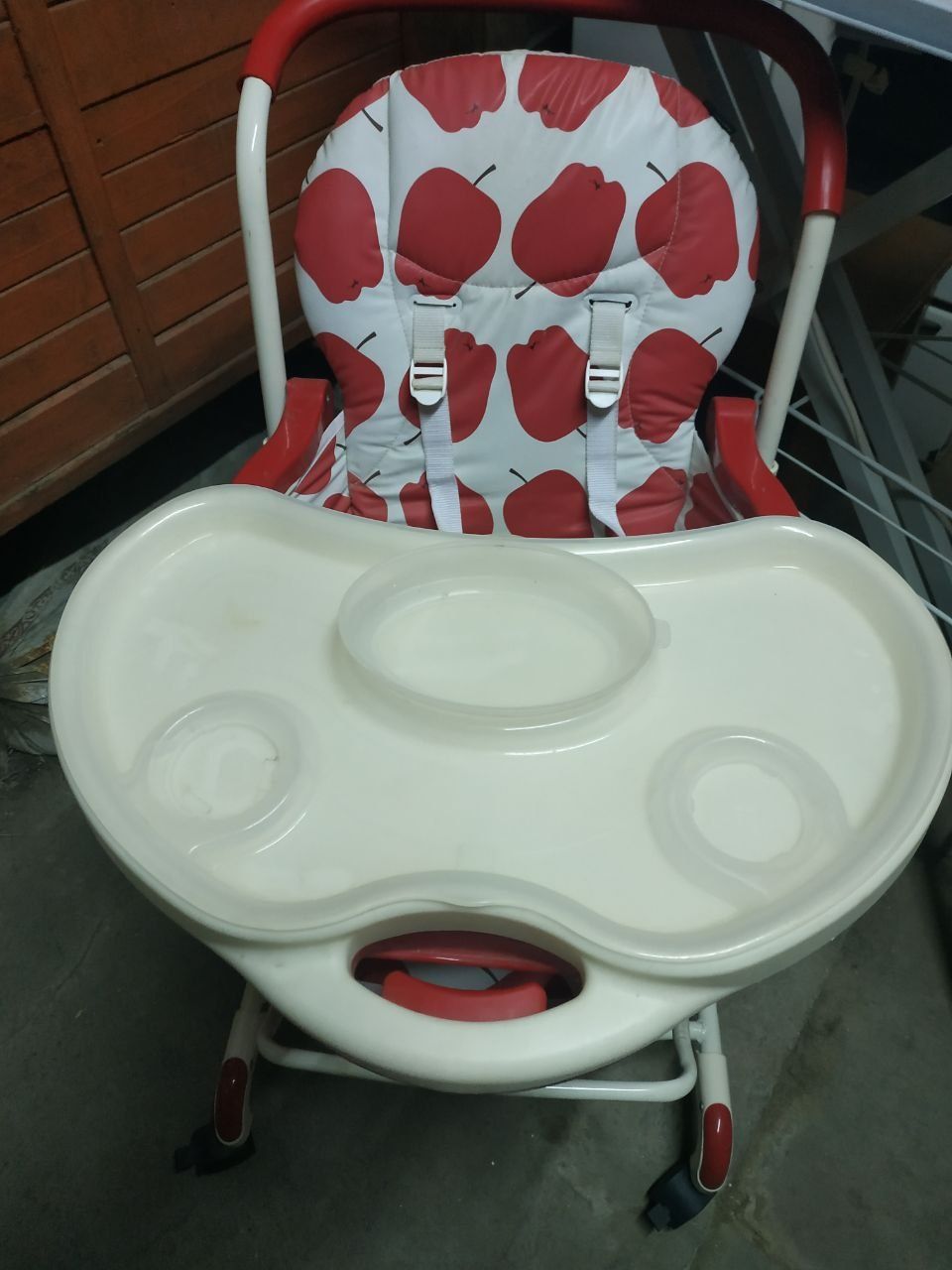 Продаётся детский стульчик для кормления