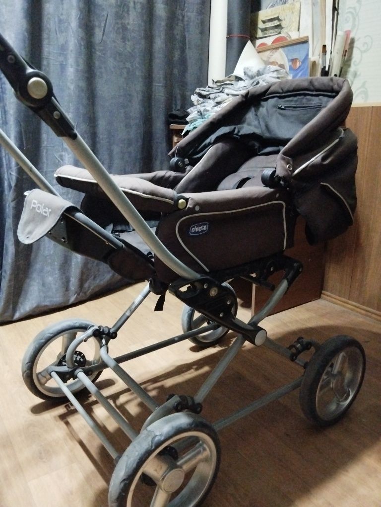 Детская коляска в идеальном состоянии  Chicco