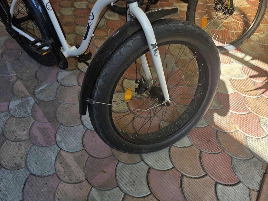 Bicicleta PegasCutezator EV cu cauciucuri mari