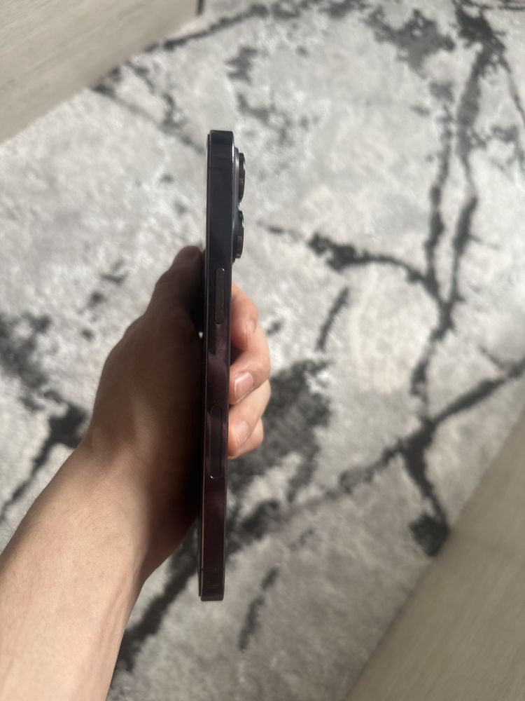 iPhone 14 pro max.