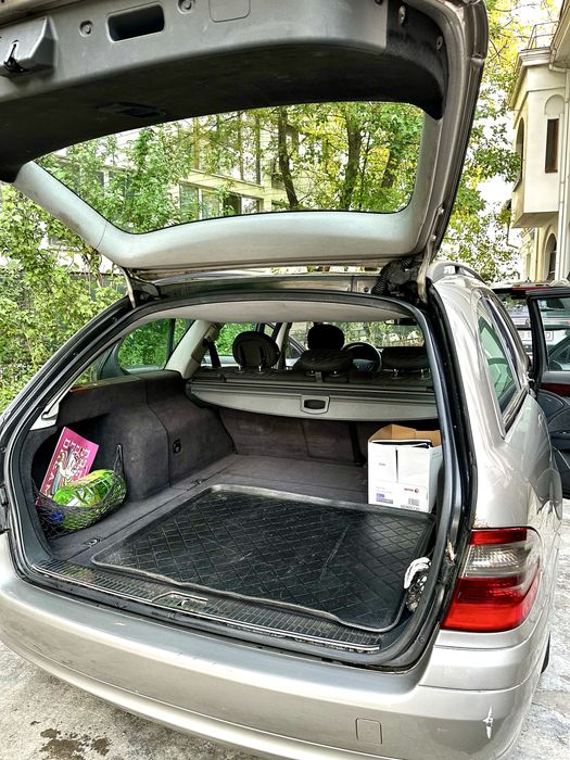 Mercedes E220 CDI T- 2004