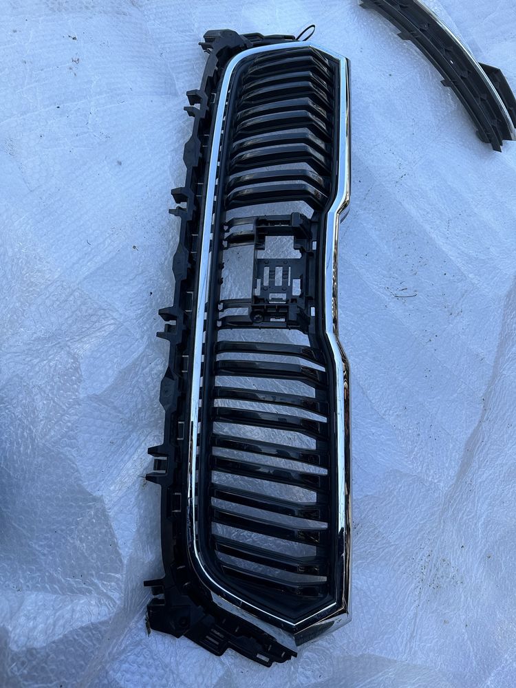 Grilă radiator skoda kodiaq facelift.cod:565853653.g